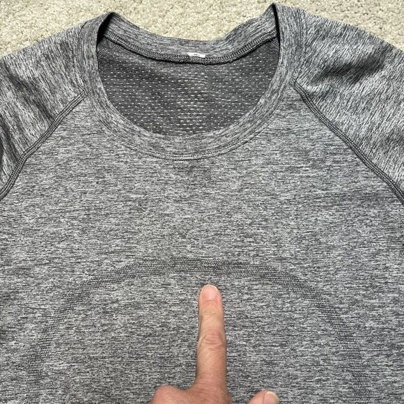 Lululemon Swiftly Tech Shirt Women 8 / 10 Long Sleeve Gray Top Run Yoga Workout - Picture 10 of 11
